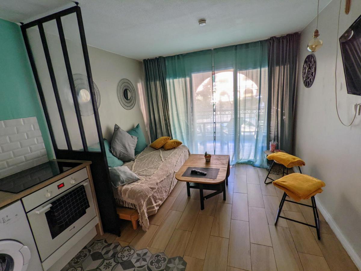 Lovely Holiday Cocoon In Канни Екстер'єр фото